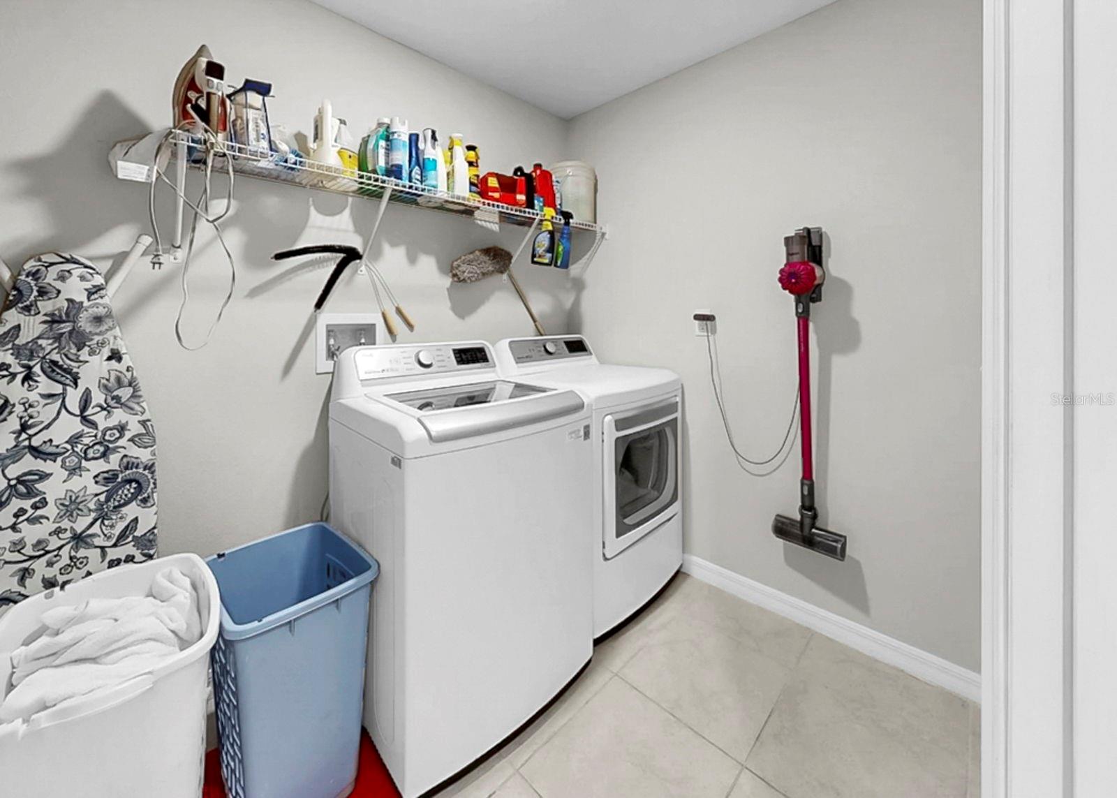 Image 42 of 54 For 16568 Delia Street