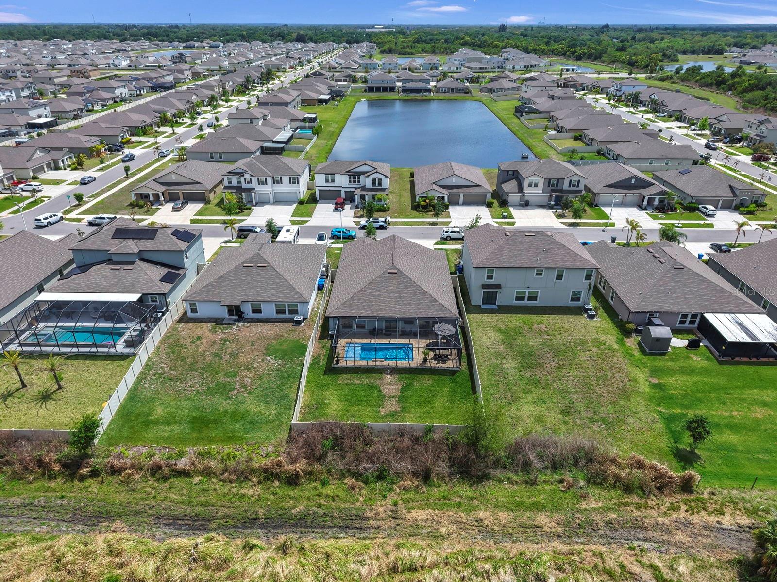 Image 51 of 54 For 16568 Delia Street