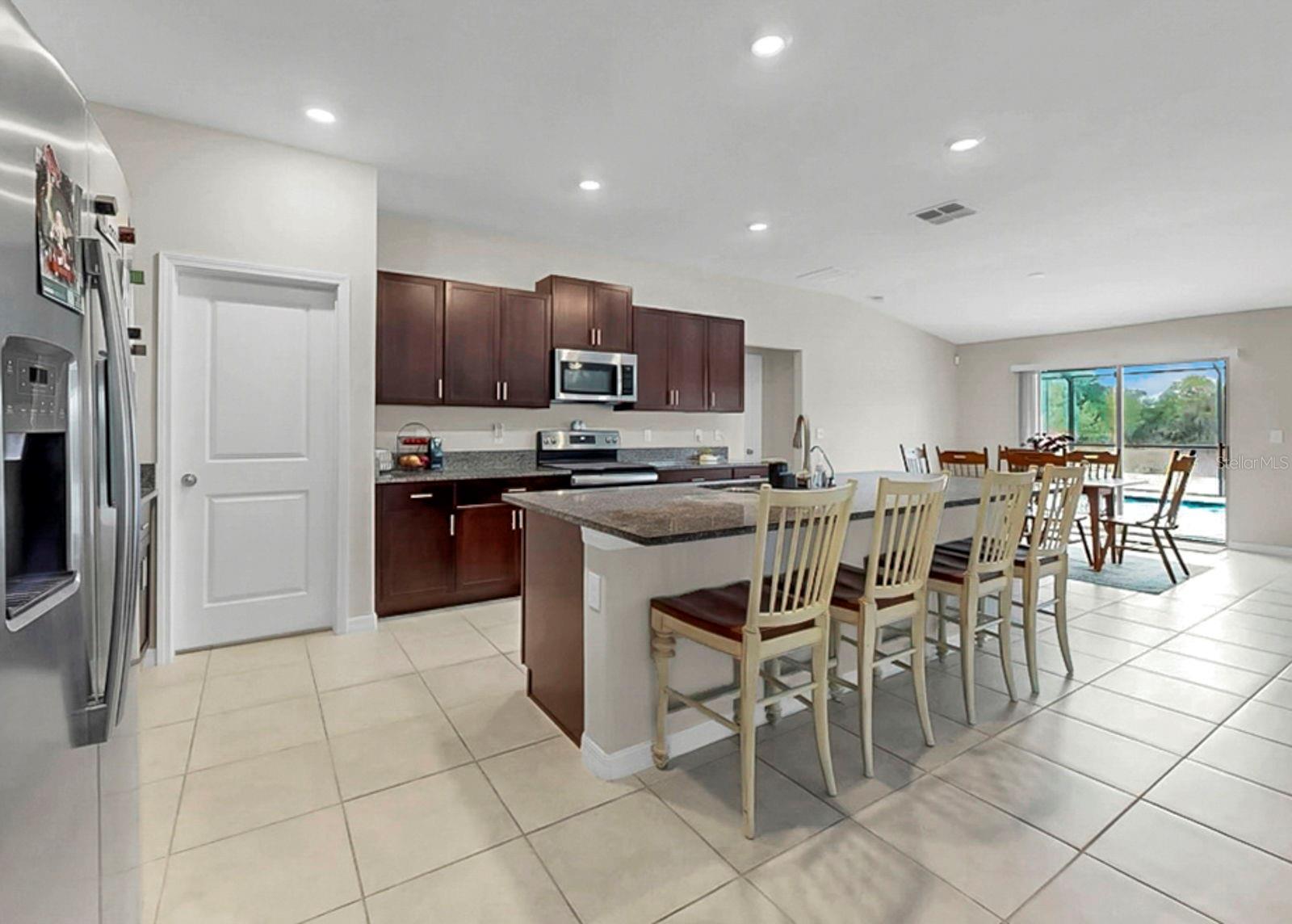 Image 6 of 54 For 16568 Delia Street