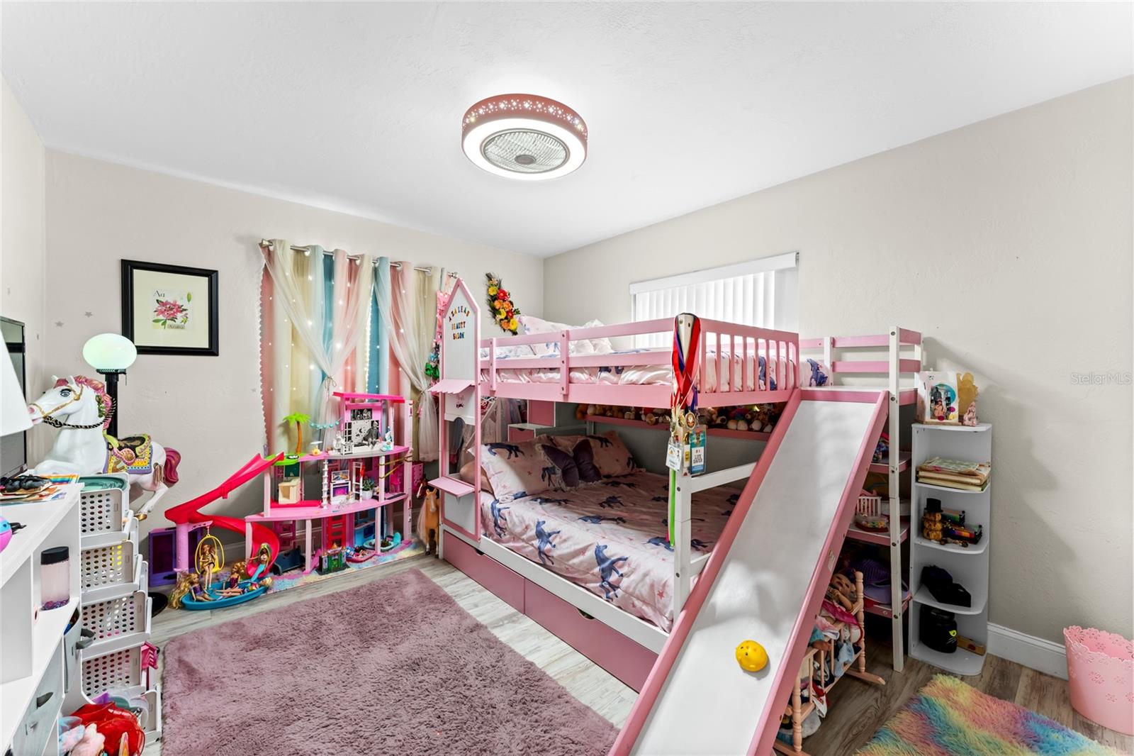 Image 18 of 68 For 4533 20th Avenue N