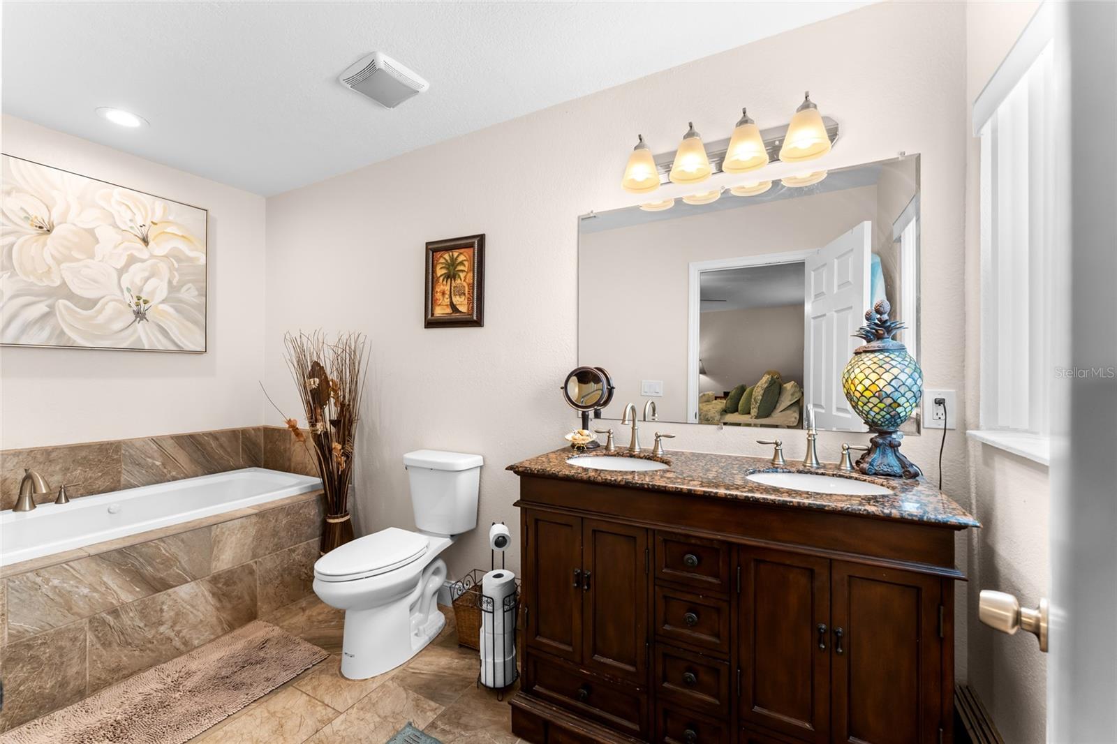 Image 27 of 68 For 4533 20th Avenue N