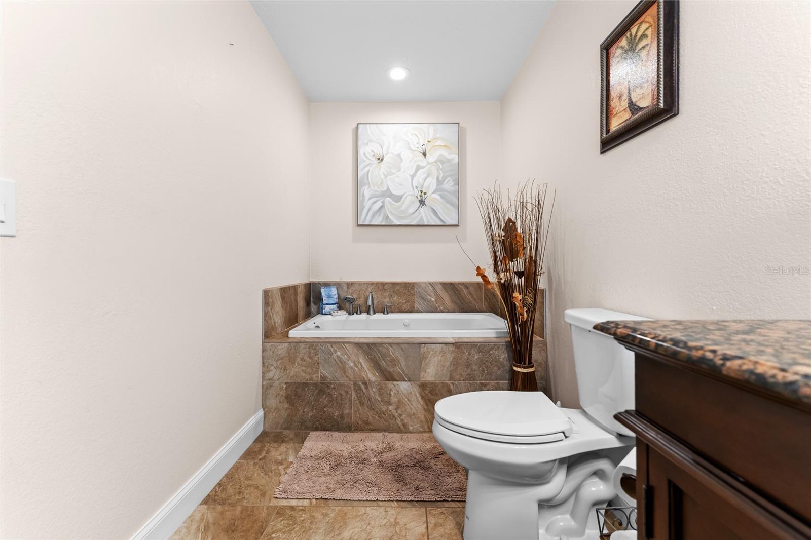 Image 28 of 68 For 4533 20th Avenue N