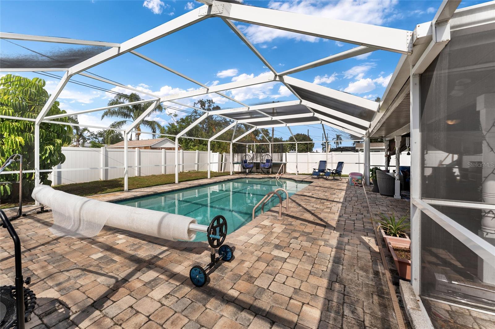 Image 32 of 68 For 4533 20th Avenue N