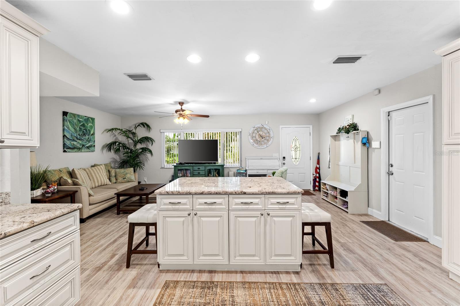 Image 9 of 68 For 4533 20th Avenue N