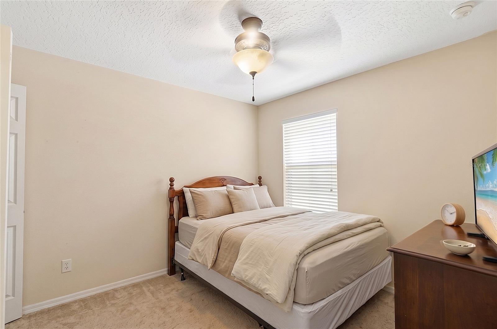Image 13 of 28 For 1330 Long Oak Way