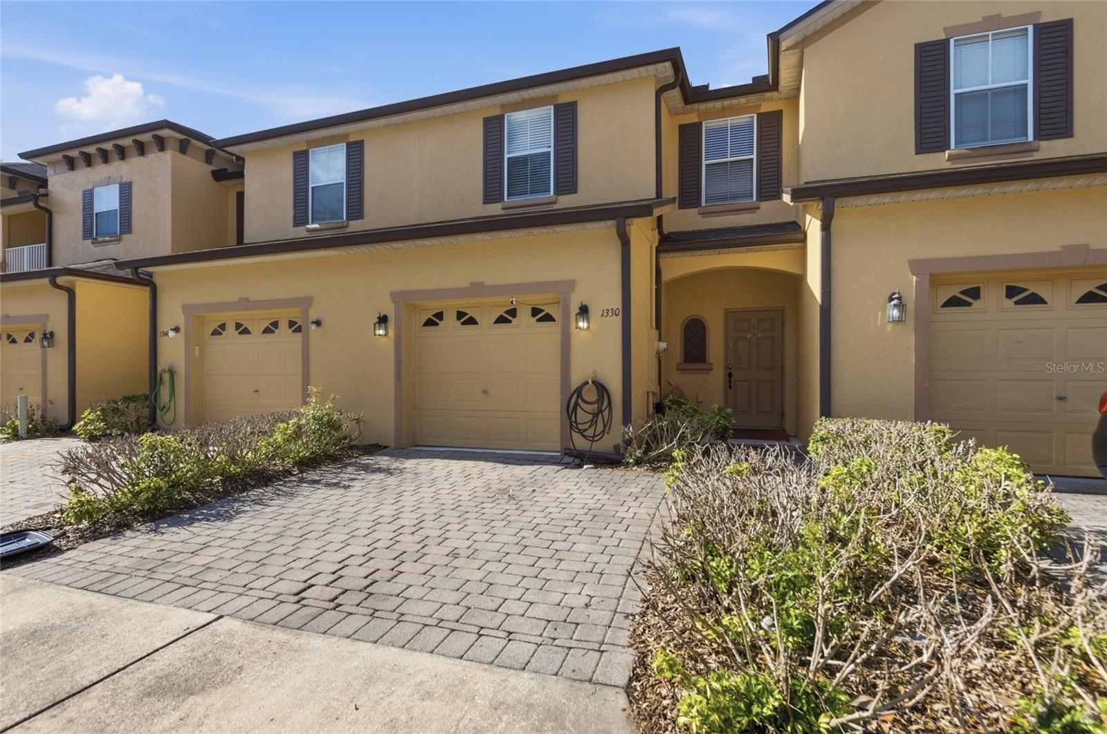 Image 23 of 28 For 1330 Long Oak Way