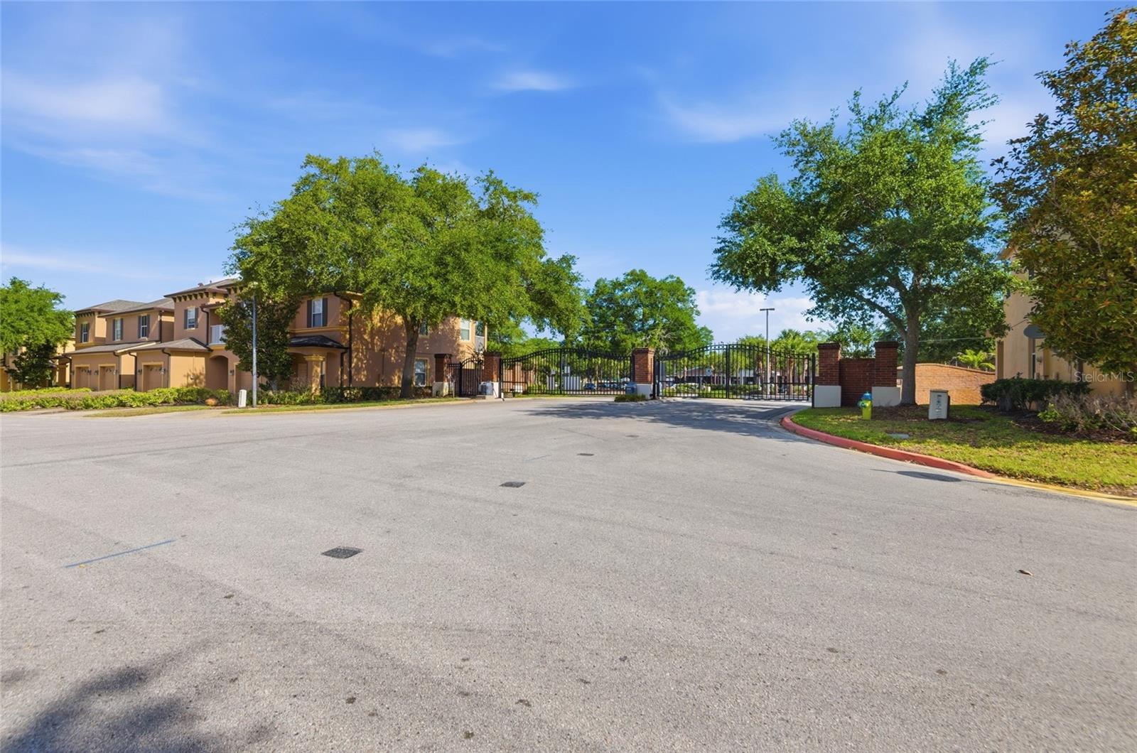 Image 28 of 28 For 1330 Long Oak Way