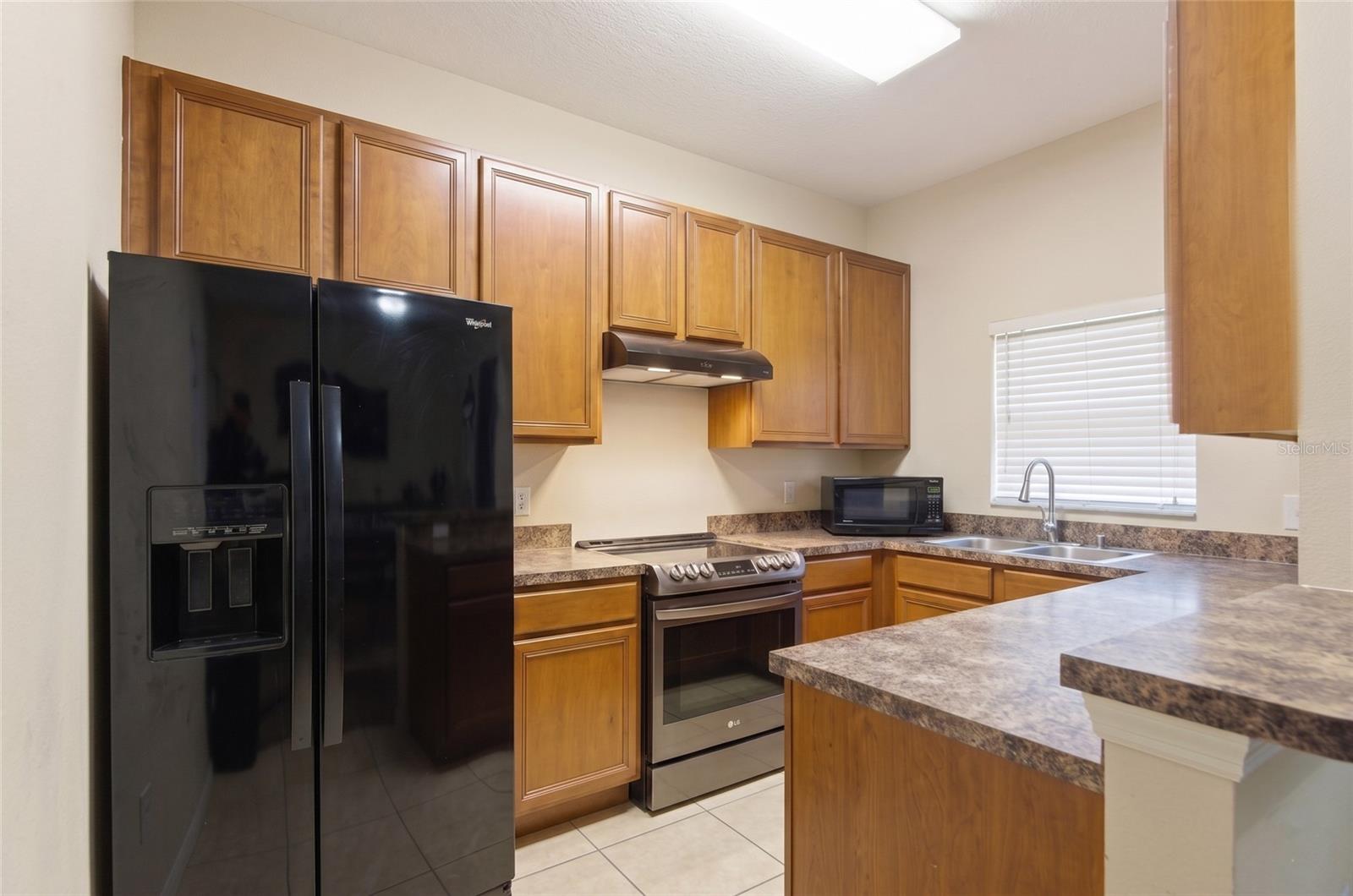 Image 7 of 28 For 1330 Long Oak Way