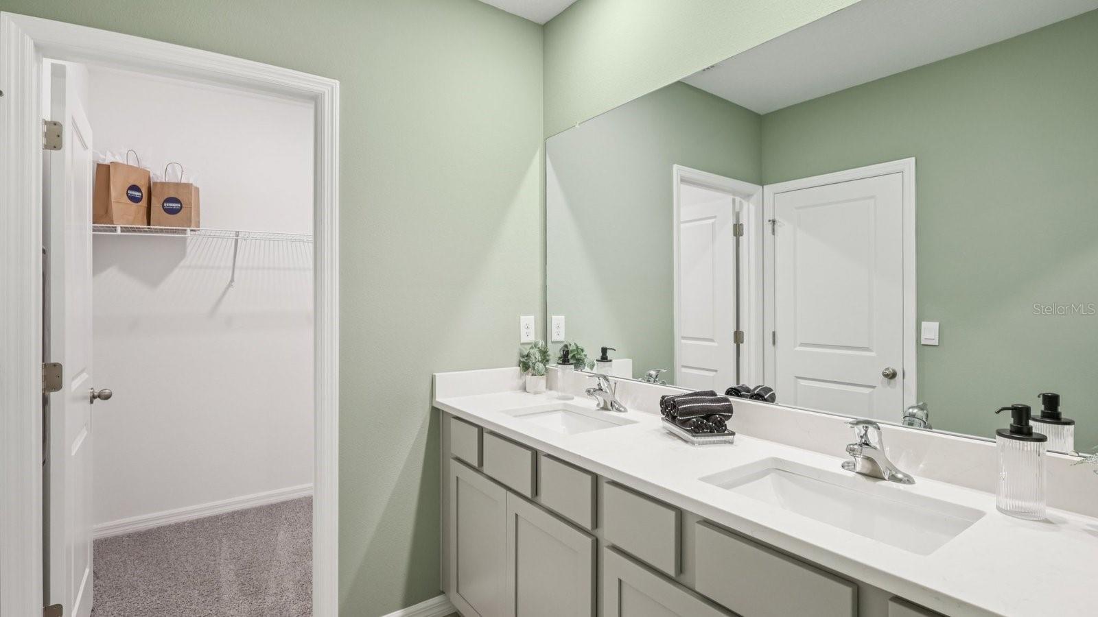 Image 22 of 32 For 17607 Spanish Oak Loop