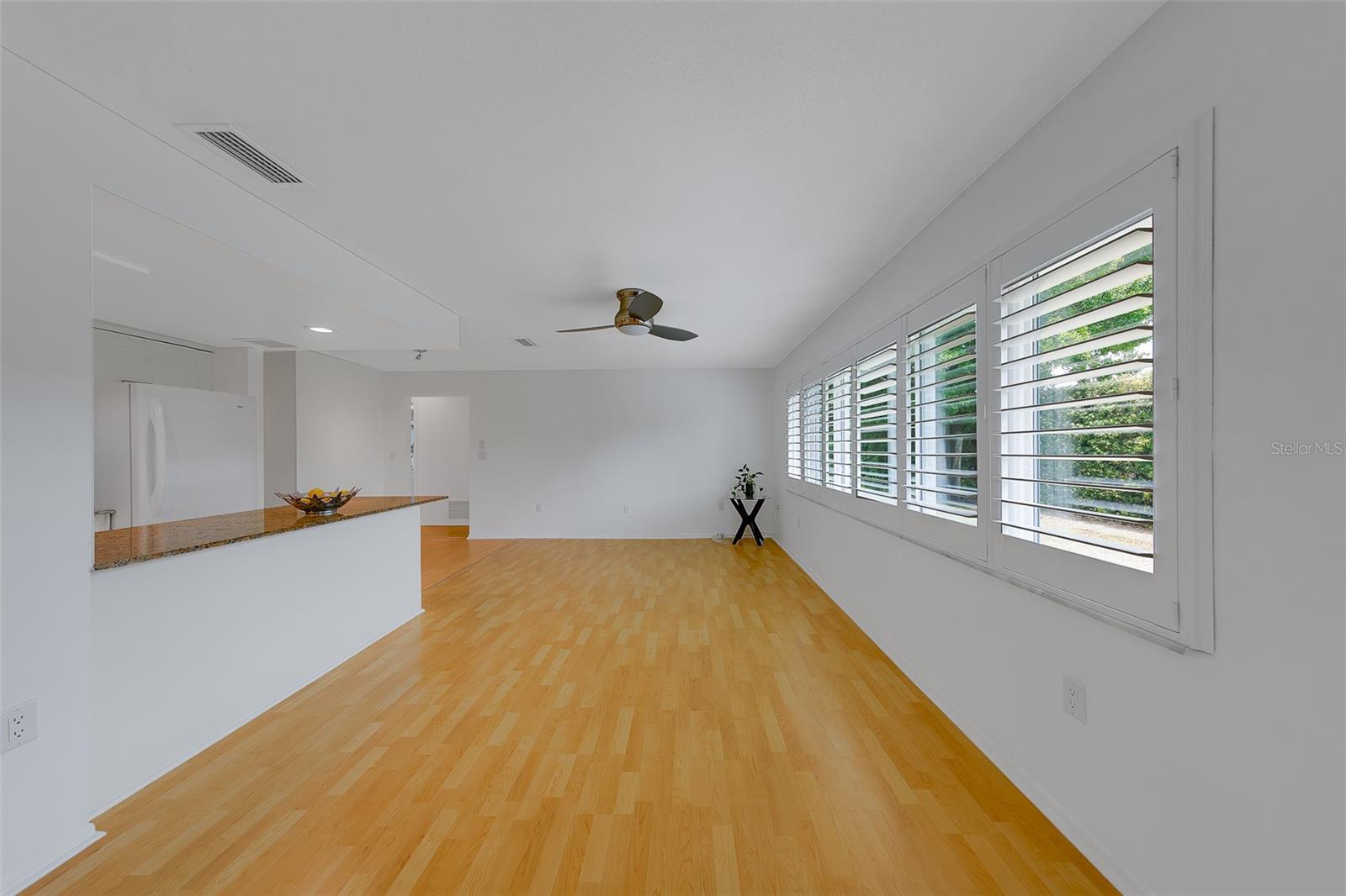 Image 13 of 39 For 1923 Sky Drive