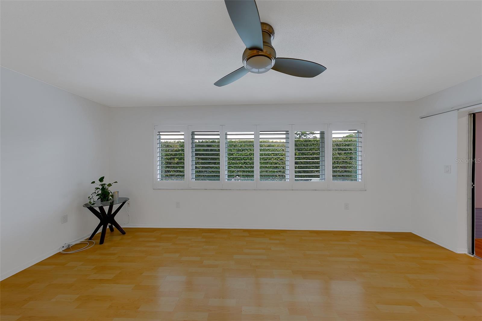 Image 17 of 39 For 1923 Sky Drive