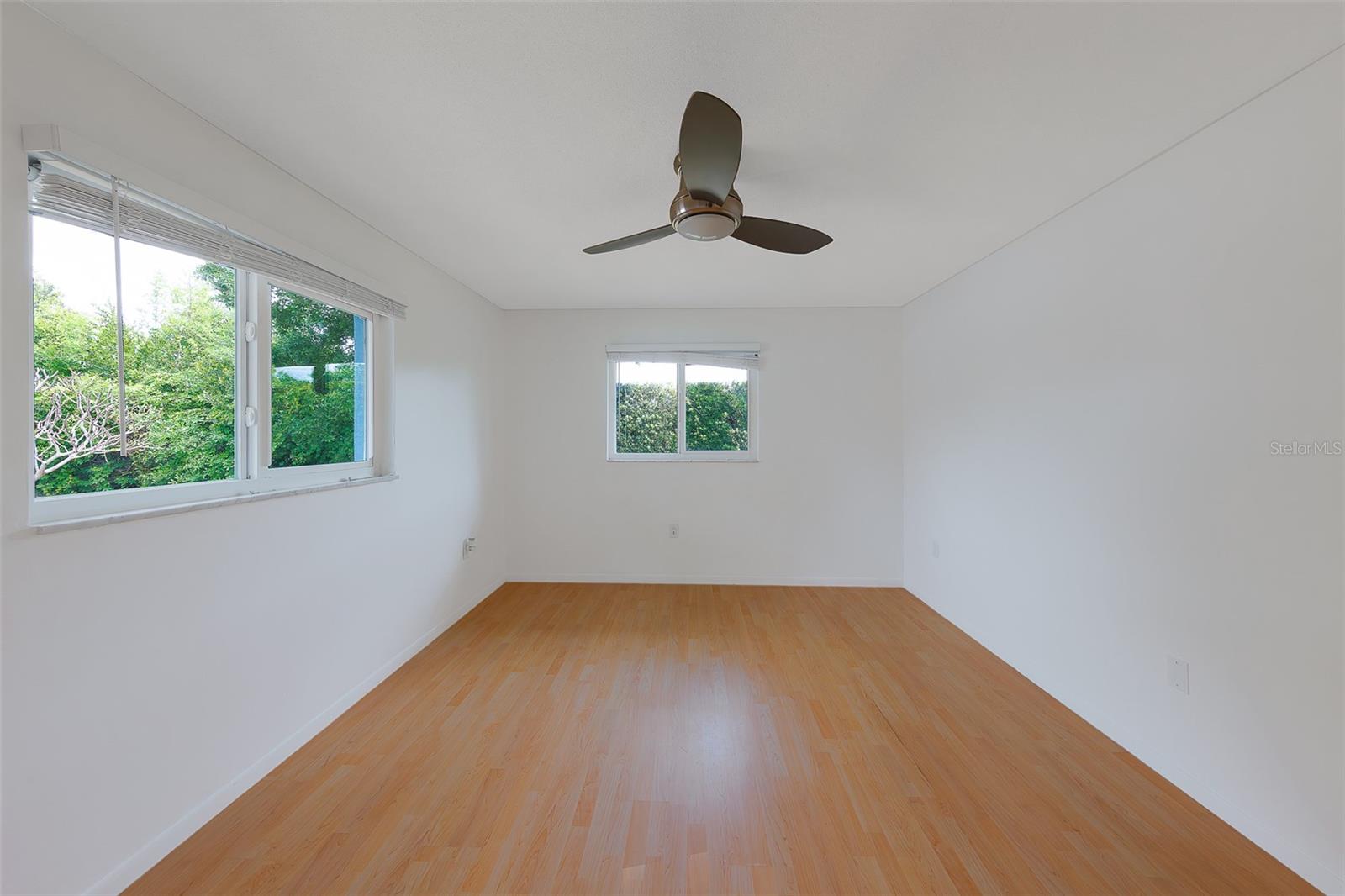 Image 20 of 39 For 1923 Sky Drive