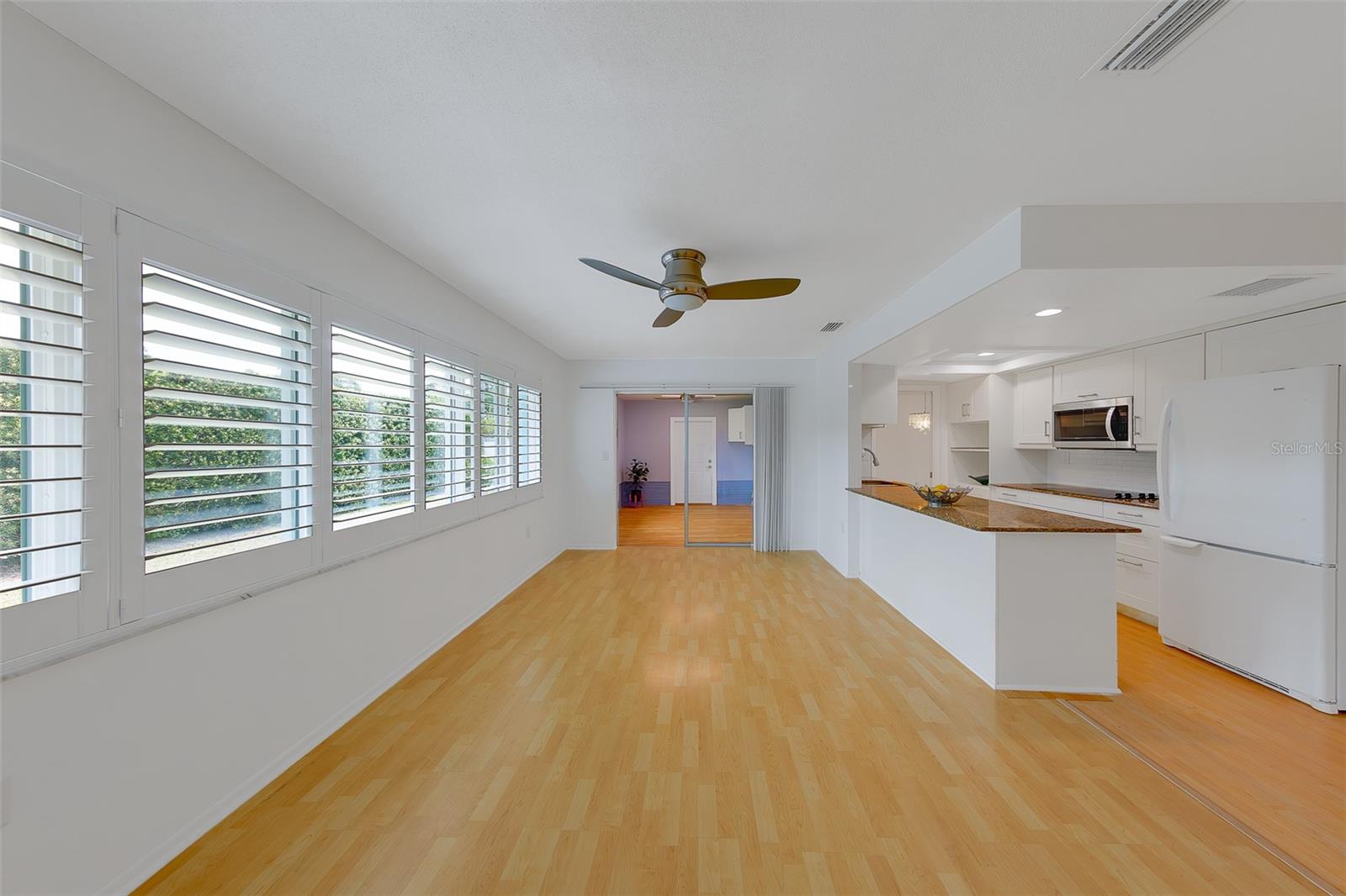 Image 21 of 39 For 1923 Sky Drive