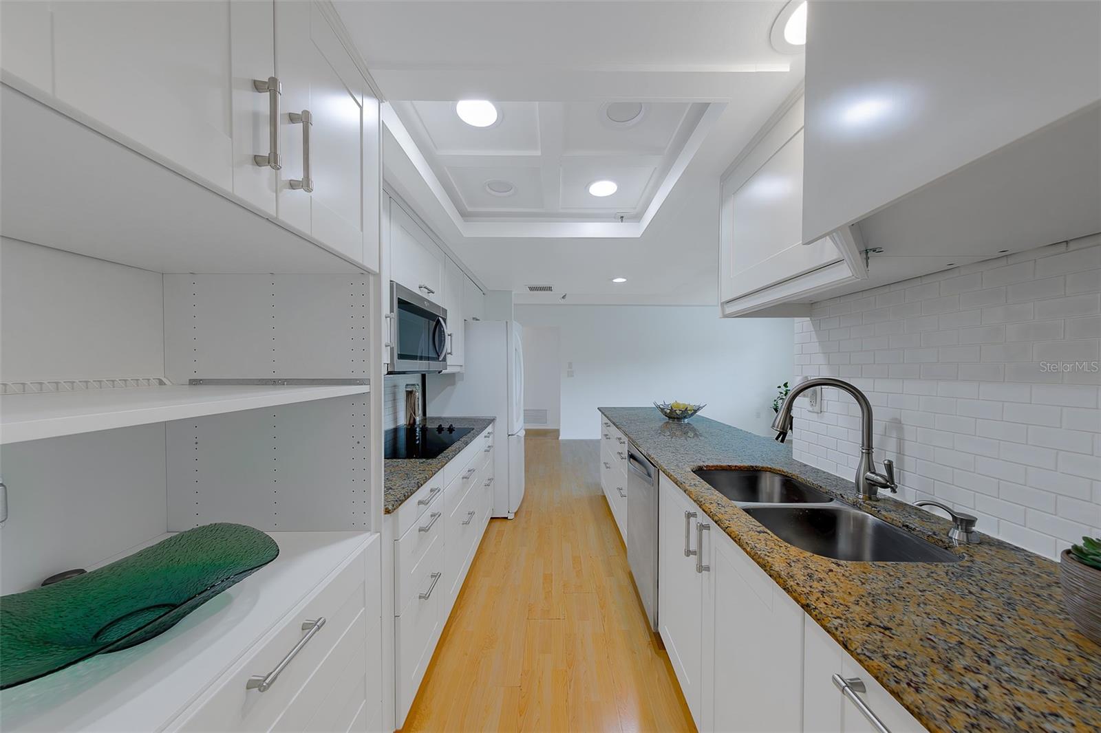 Image 23 of 39 For 1923 Sky Drive