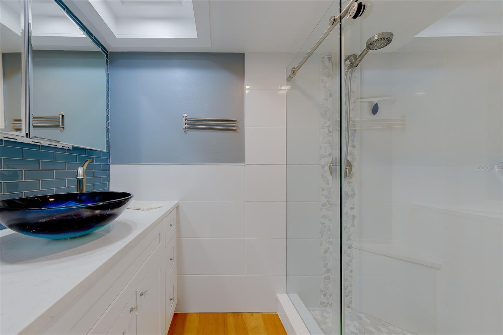 Image 25 of 39 For 1923 Sky Drive