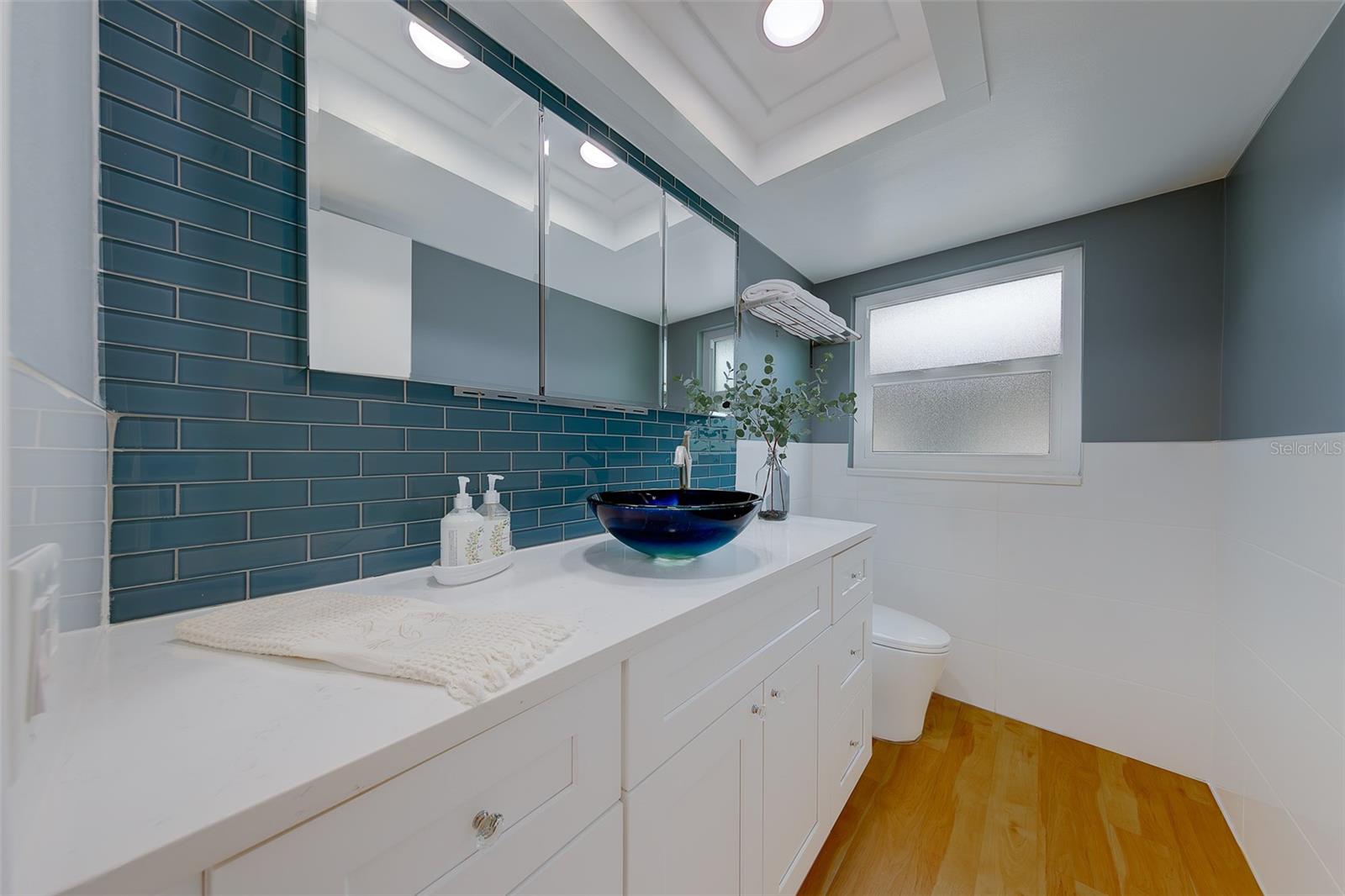 Image 28 of 39 For 1923 Sky Drive