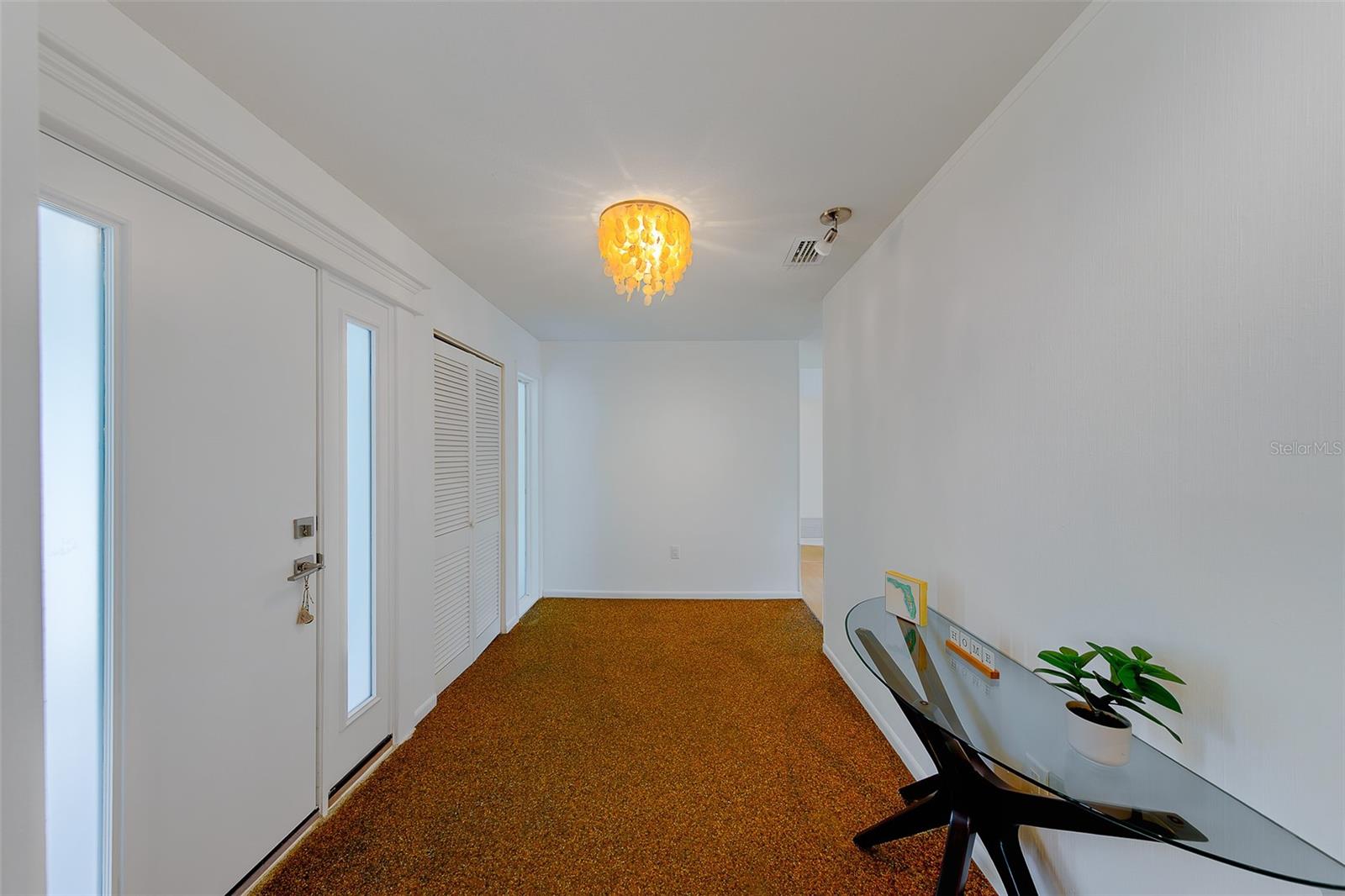 Image 7 of 39 For 1923 Sky Drive