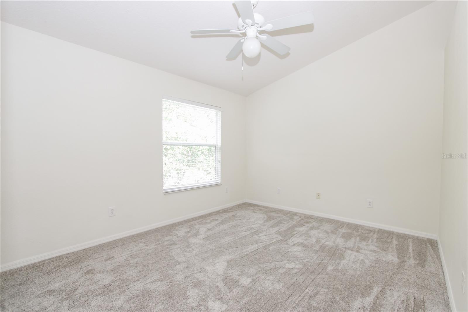 Image 17 of 26 For 212 Golden Pond Court