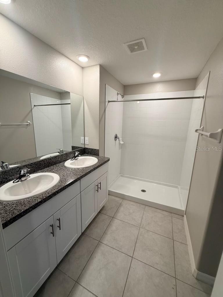 Image 14 of 31 For 11424 Sage Canyon Drive