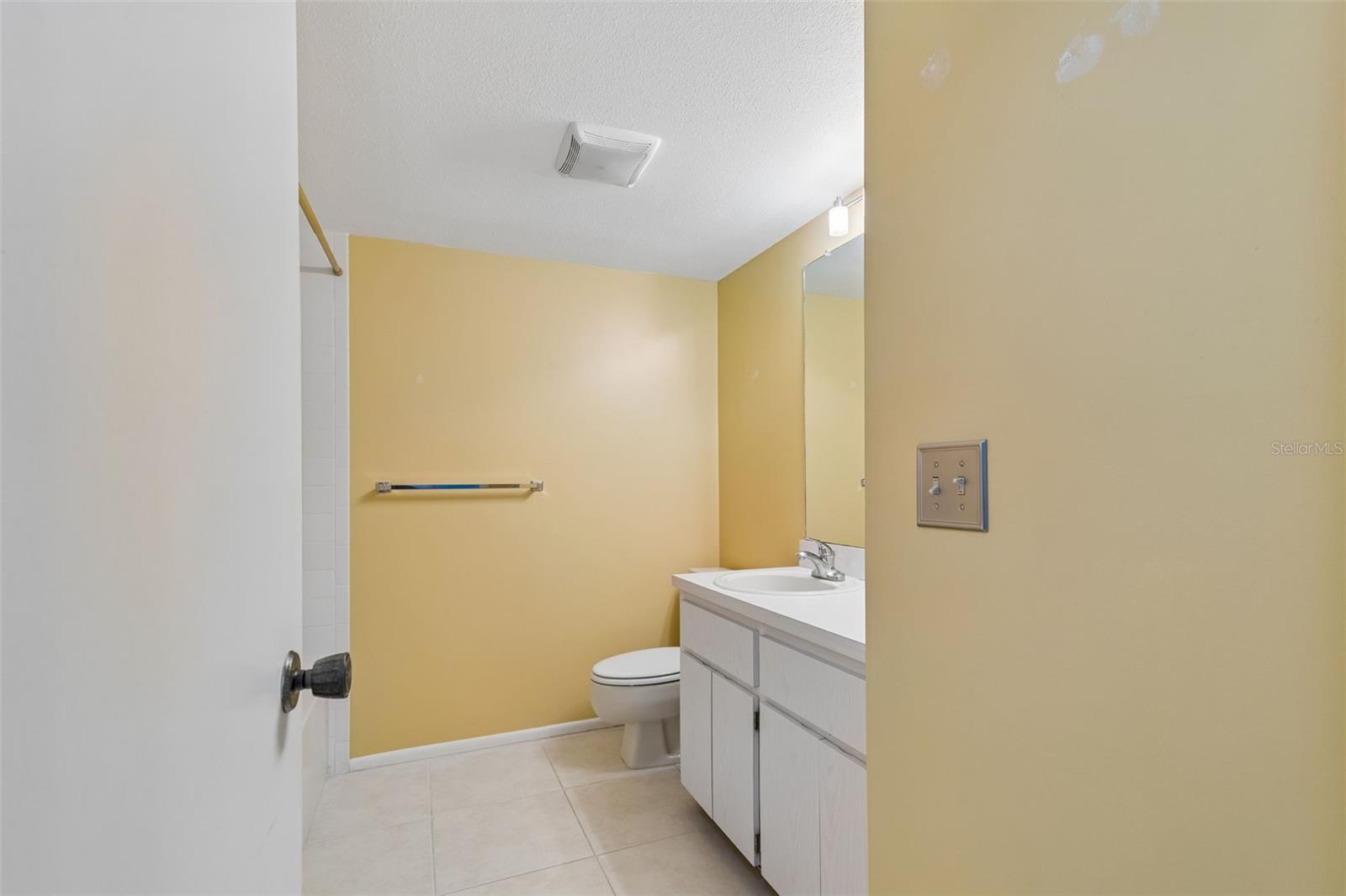 Image 21 of 37 For 2150 Shelly Drive B