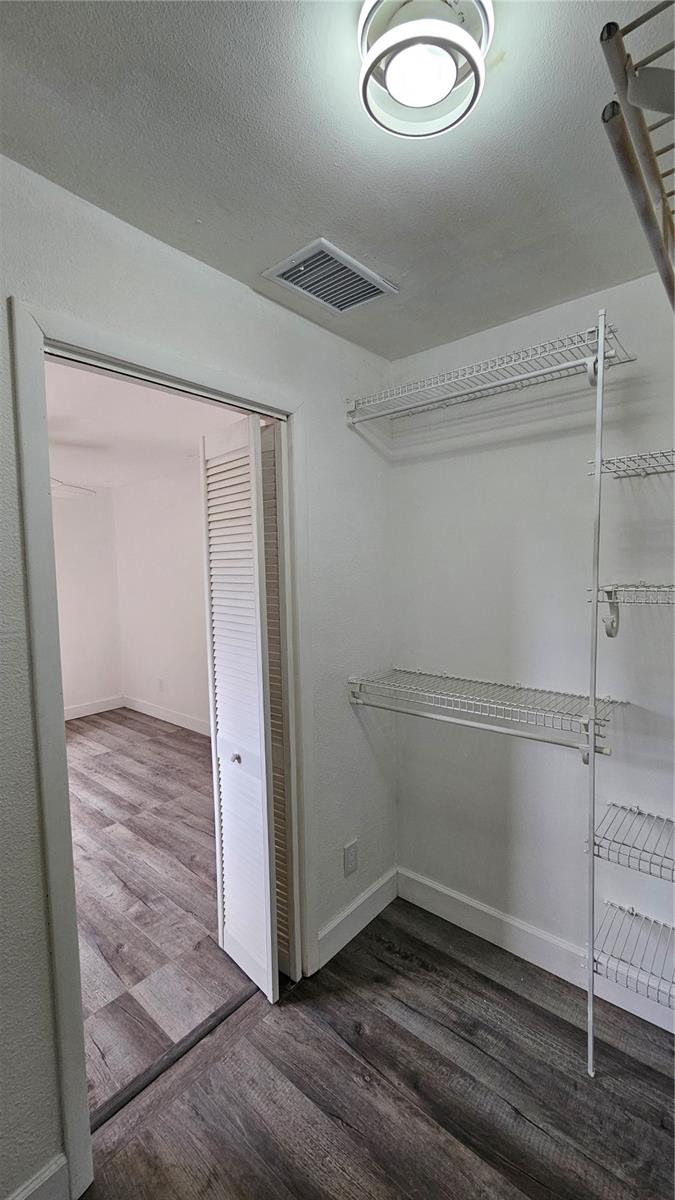 Image 16 of 47 For 2626 Wendover Terrace