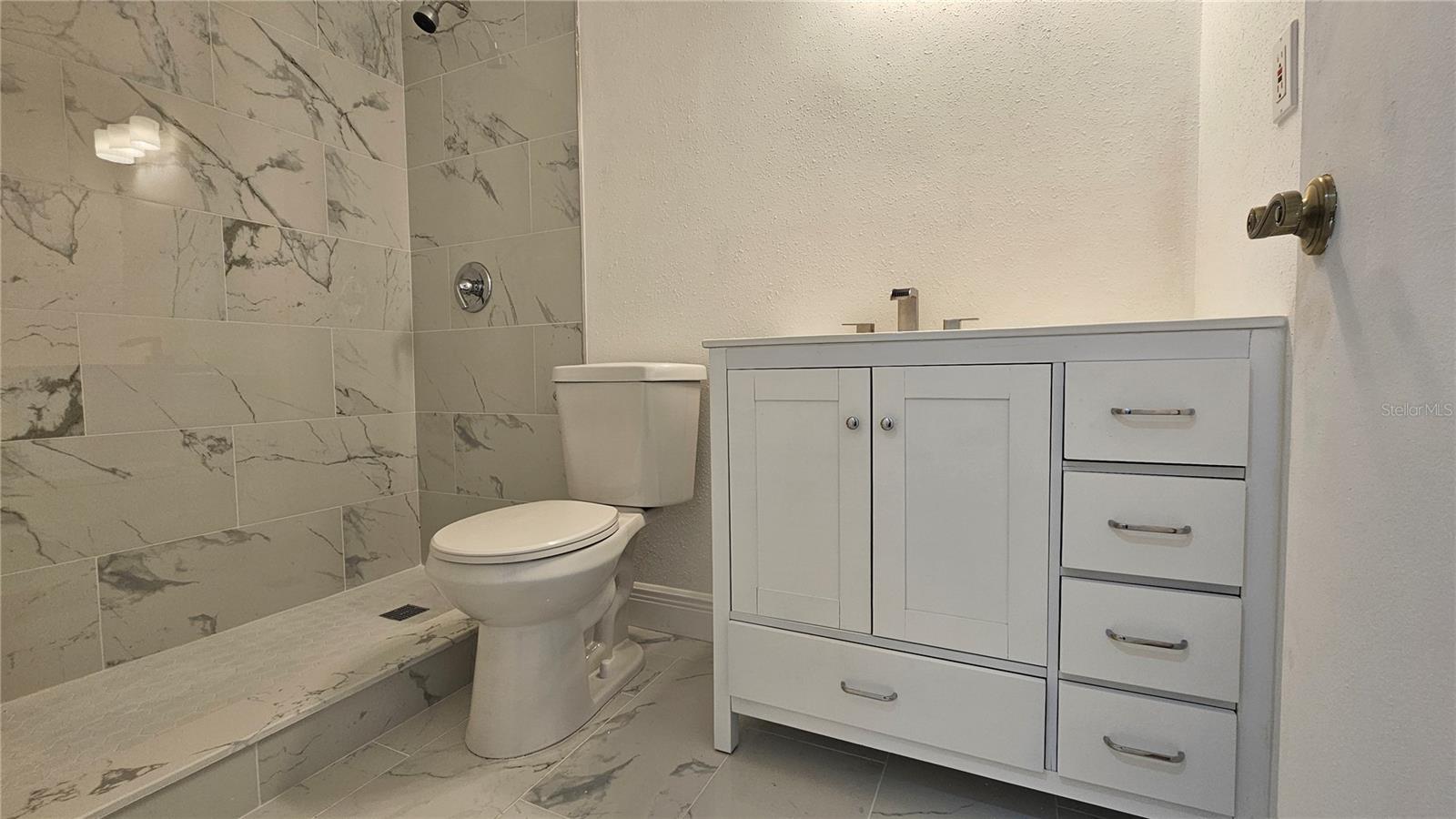 Image 21 of 47 For 2626 Wendover Terrace