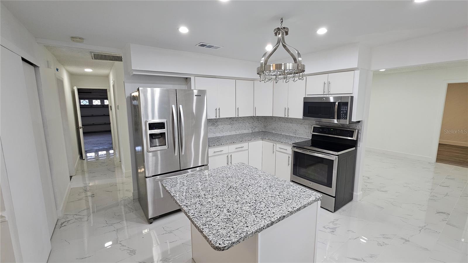 Image 27 of 47 For 2626 Wendover Terrace