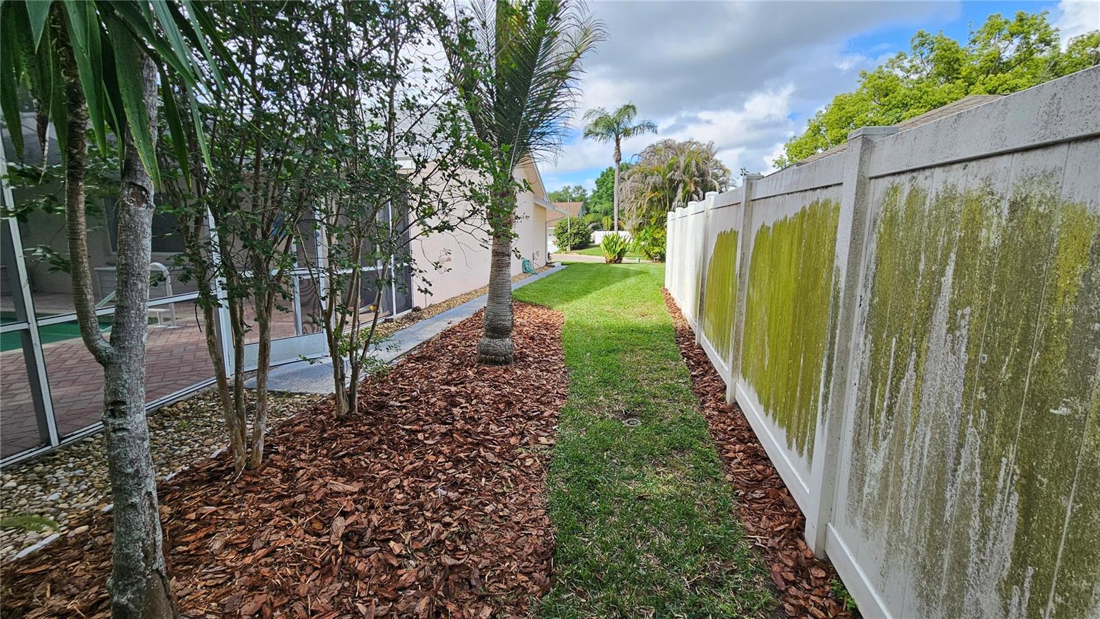 Image 36 of 47 For 2626 Wendover Terrace