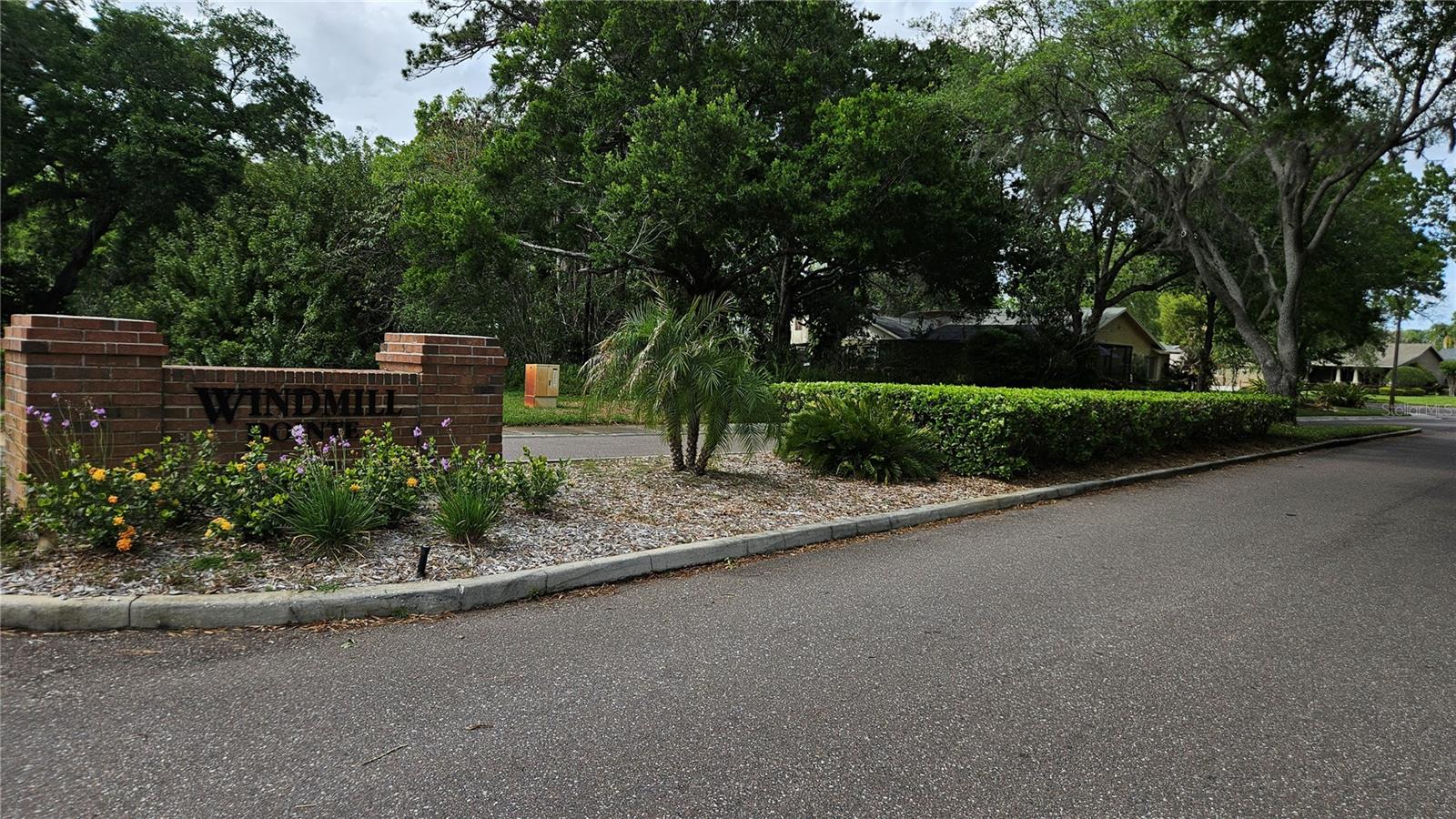 Image 45 of 47 For 2626 Wendover Terrace