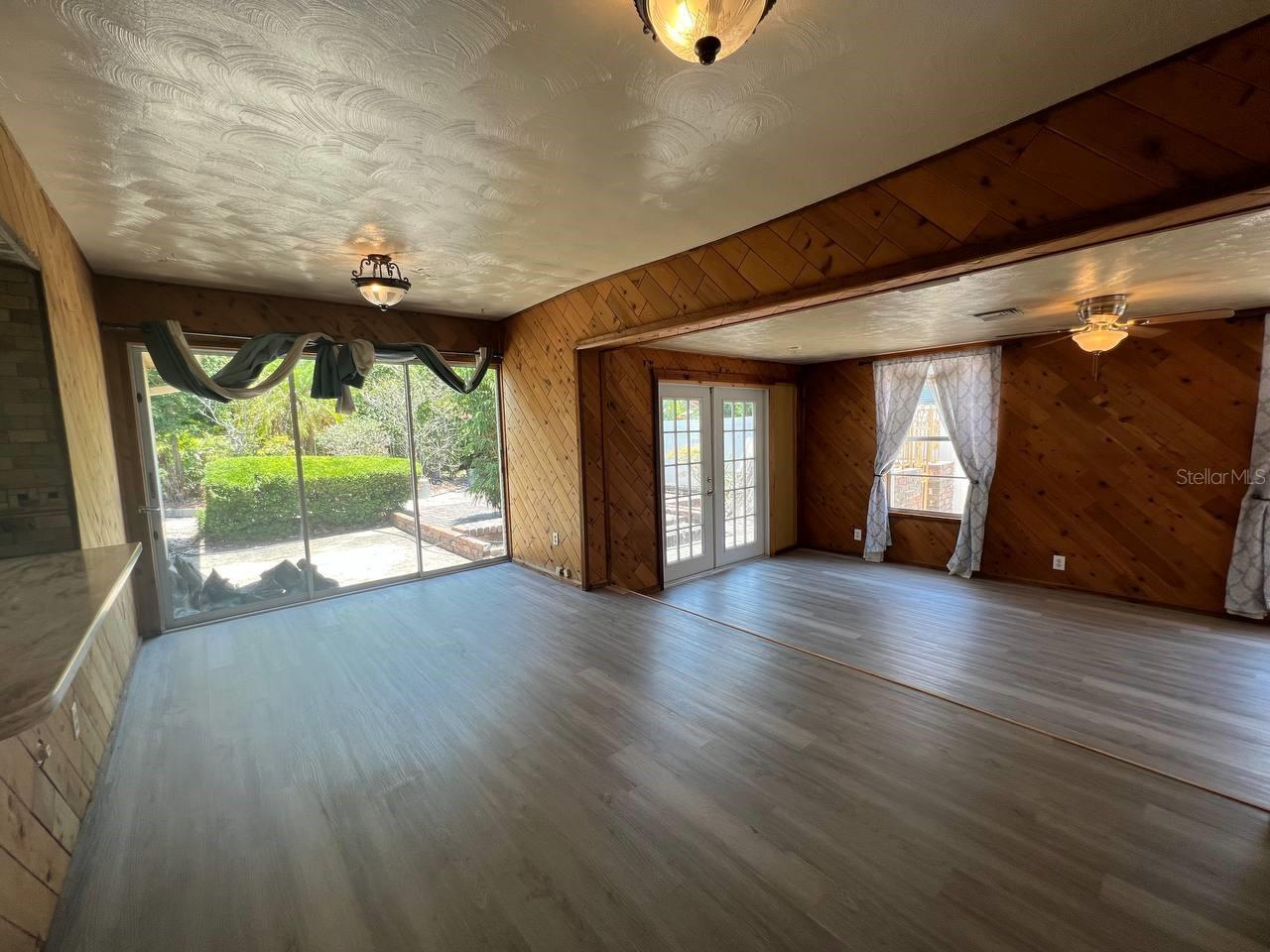 Image 12 of 31 For 6206 Richard Avenue