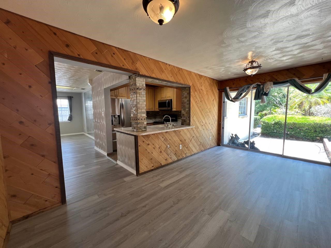 Image 13 of 31 For 6206 Richard Avenue