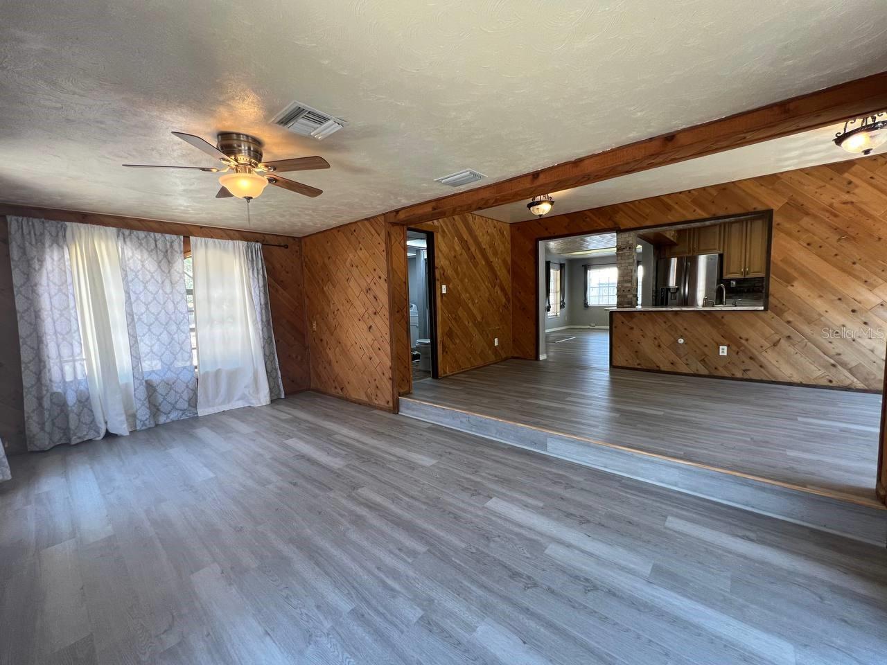 Image 18 of 31 For 6206 Richard Avenue