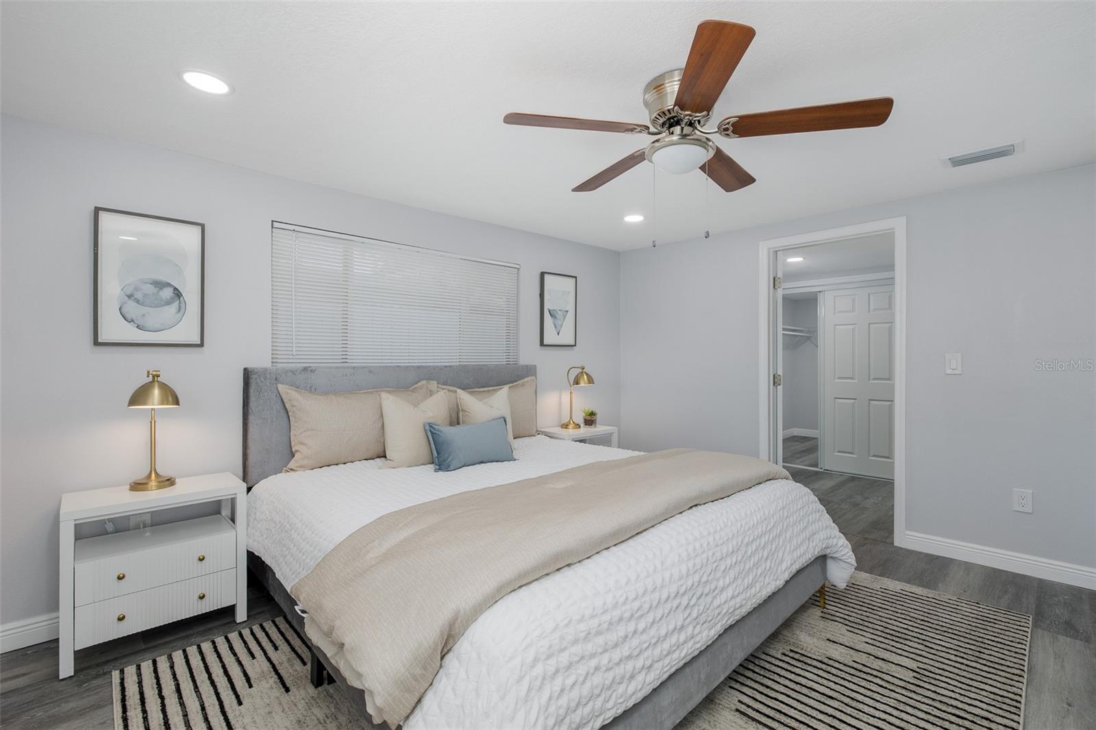 Image 19 of 40 For 7235 15th Street N