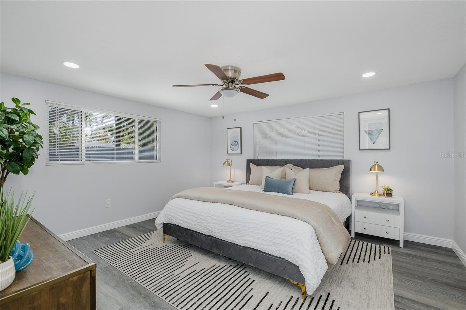 Image 20 of 40 For 7235 15th Street N