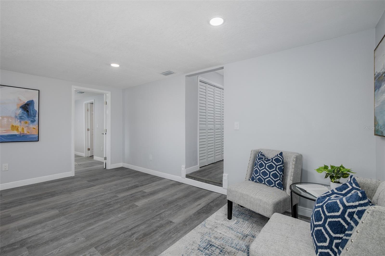 Image 27 of 40 For 7235 15th Street N