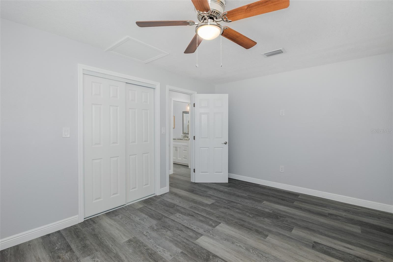 Image 30 of 40 For 7235 15th Street N