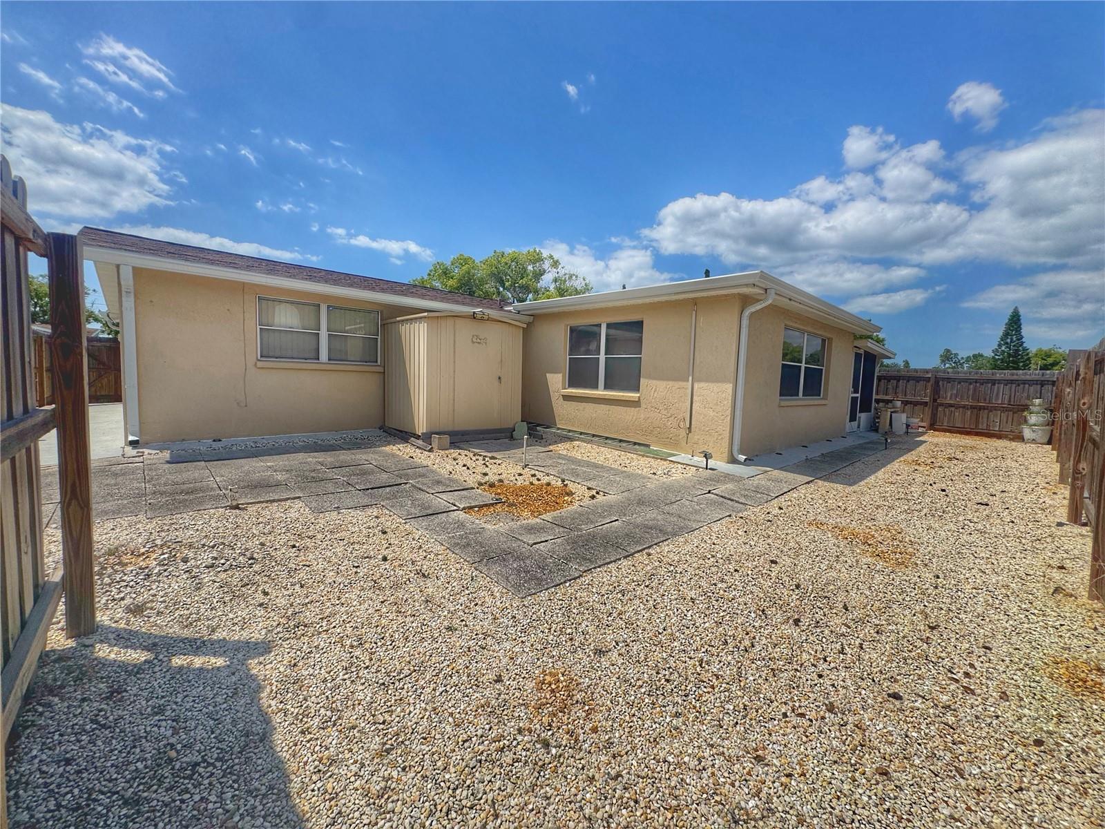 Image 19 of 23 For 3632 Morley Drive