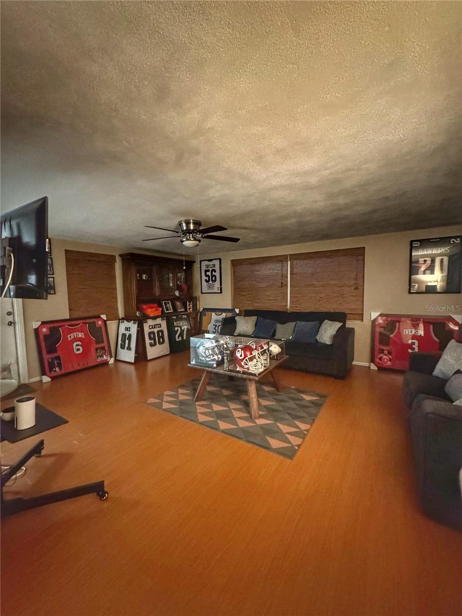 Image 5 of 23 For 3632 Morley Drive