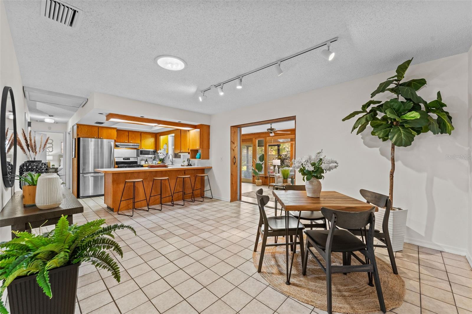 Image 11 of 58 For 1502 Haven Bend