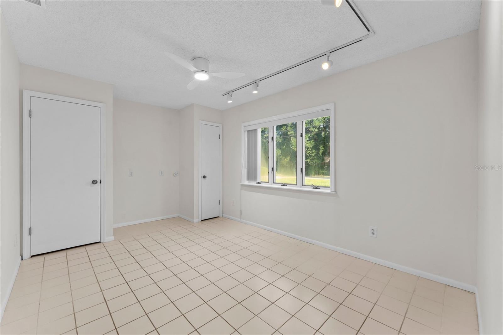 Image 35 of 58 For 1502 Haven Bend