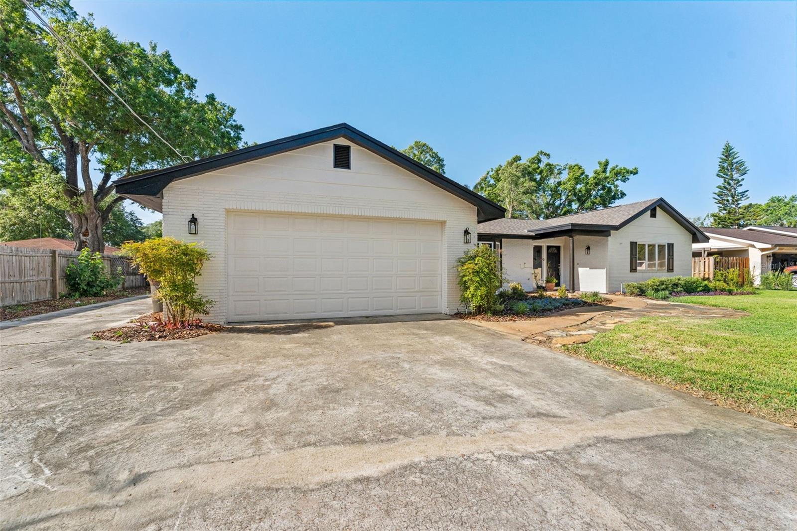 Image 4 of 58 For 1502 Haven Bend