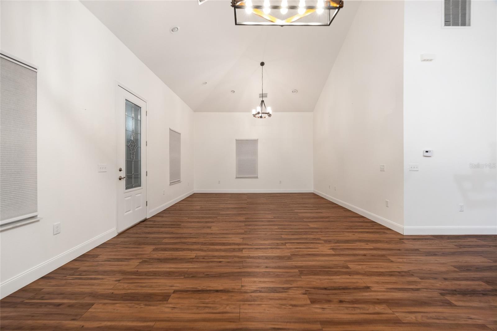 Image 8 of 31 For 2330 Saint Louis Street