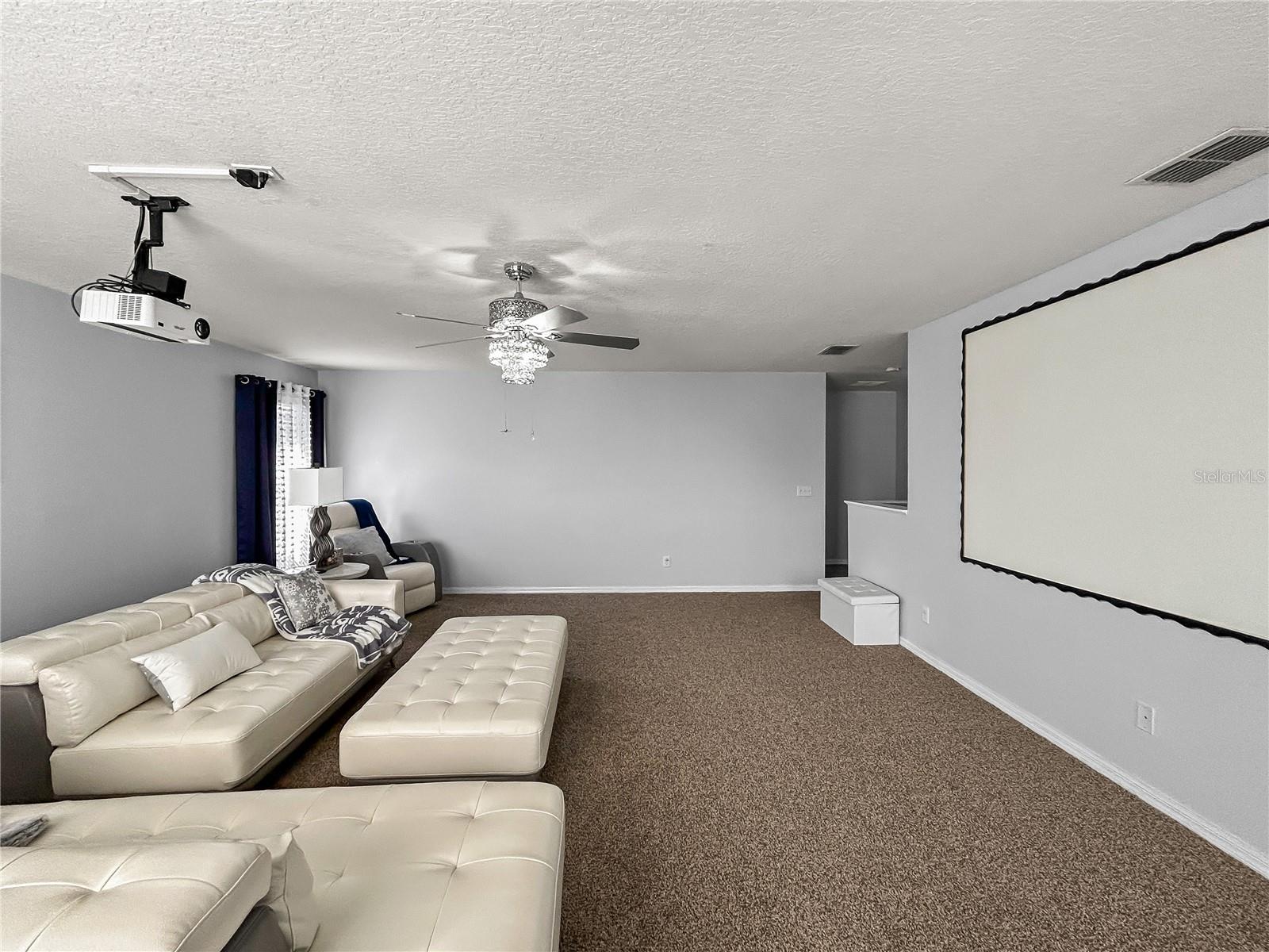 Image 18 of 34 For 654 Skyridge Road