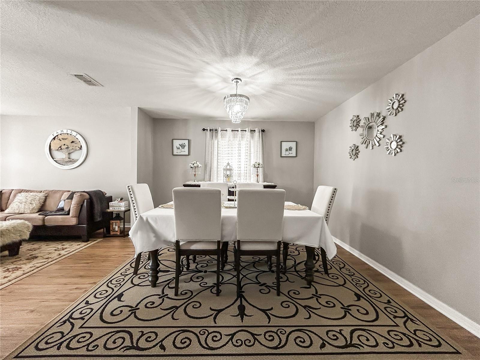 Image 4 of 34 For 654 Skyridge Road