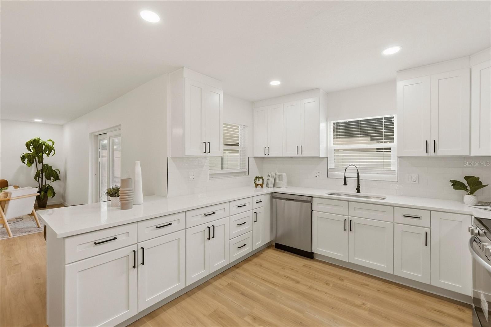 Image 10 of 30 For 9516 Merrimoor Boulevard