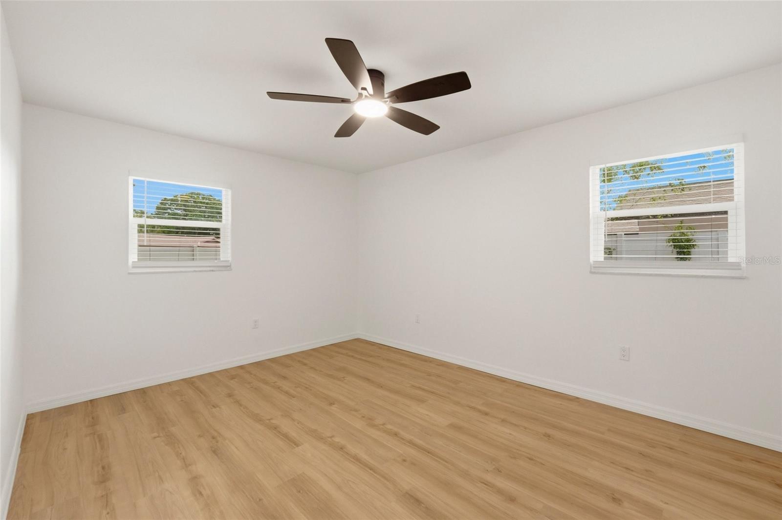 Image 23 of 30 For 9516 Merrimoor Boulevard