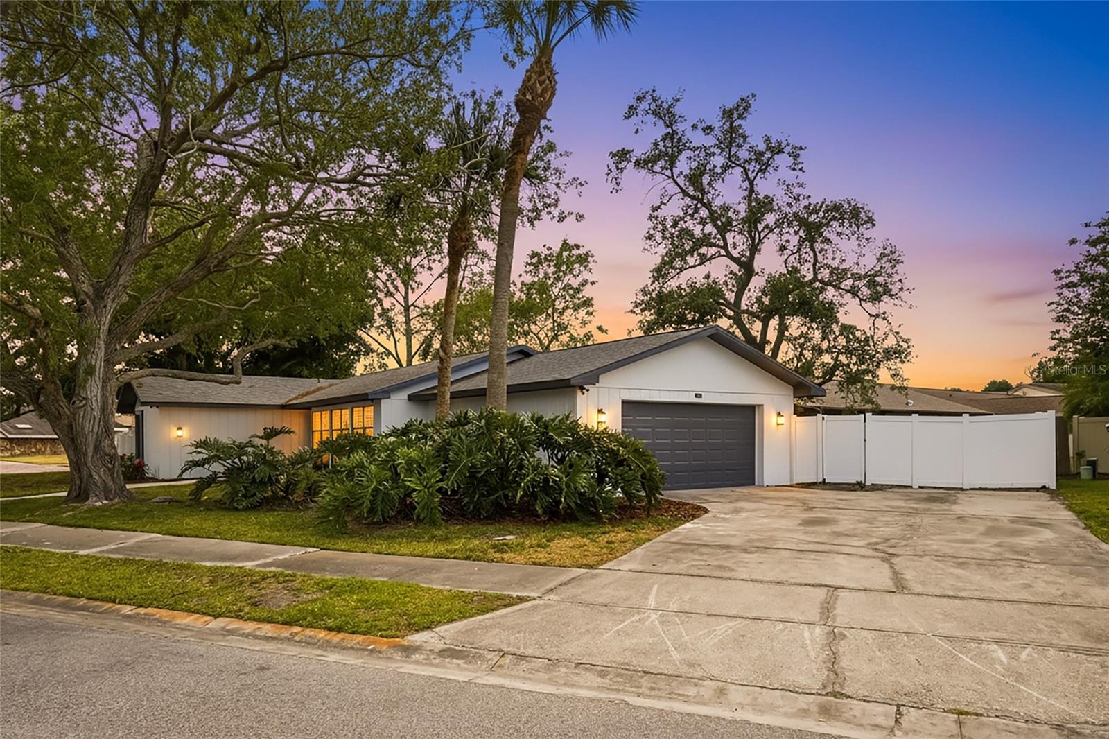Image 29 of 30 For 9516 Merrimoor Boulevard