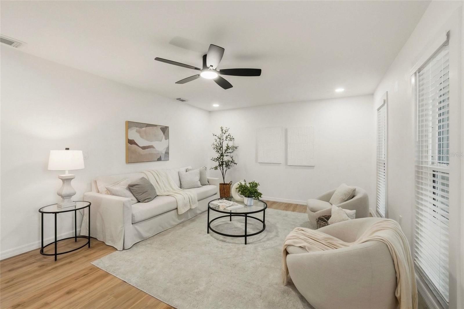 Image 5 of 30 For 9516 Merrimoor Boulevard