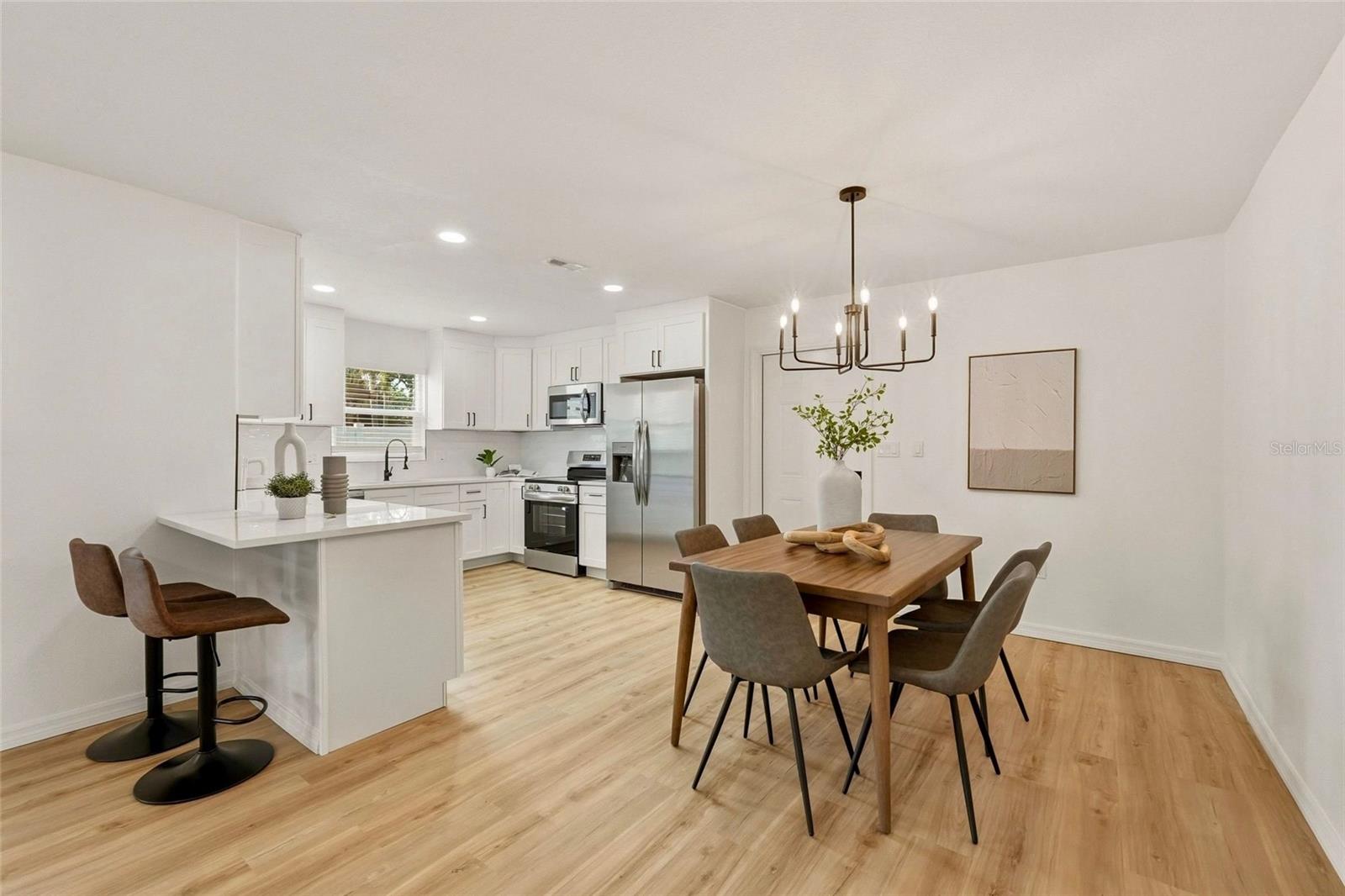Image 7 of 30 For 9516 Merrimoor Boulevard
