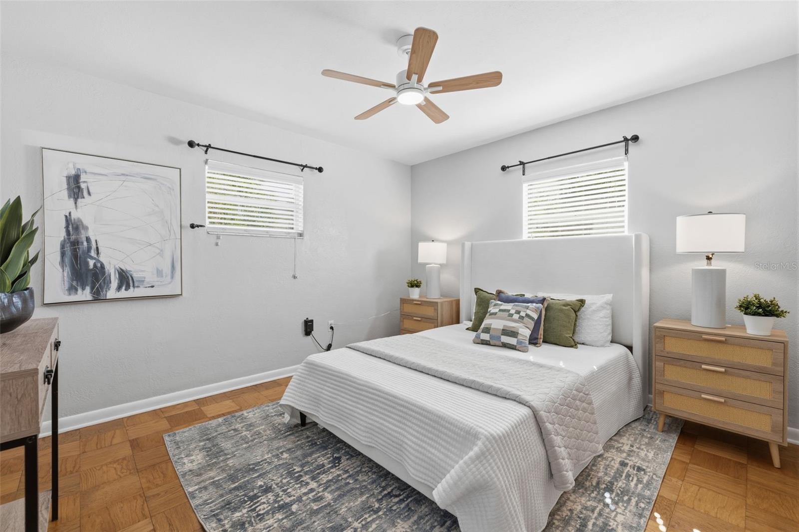 Image 12 of 38 For 308 Live Oak Avenue